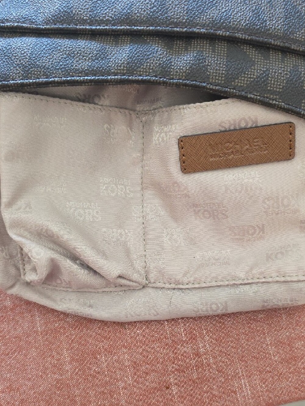 Michael Kors Black/Brown Signature MK Crossbody Bag - Picture 3 of 13
